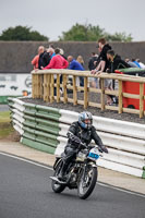 Vintage-motorcycle-club;eventdigitalimages;mallory-park;mallory-park-trackday-photographs;no-limits-trackdays;peter-wileman-photography;trackday-digital-images;trackday-photos;vmcc-festival-1000-bikes-photographs